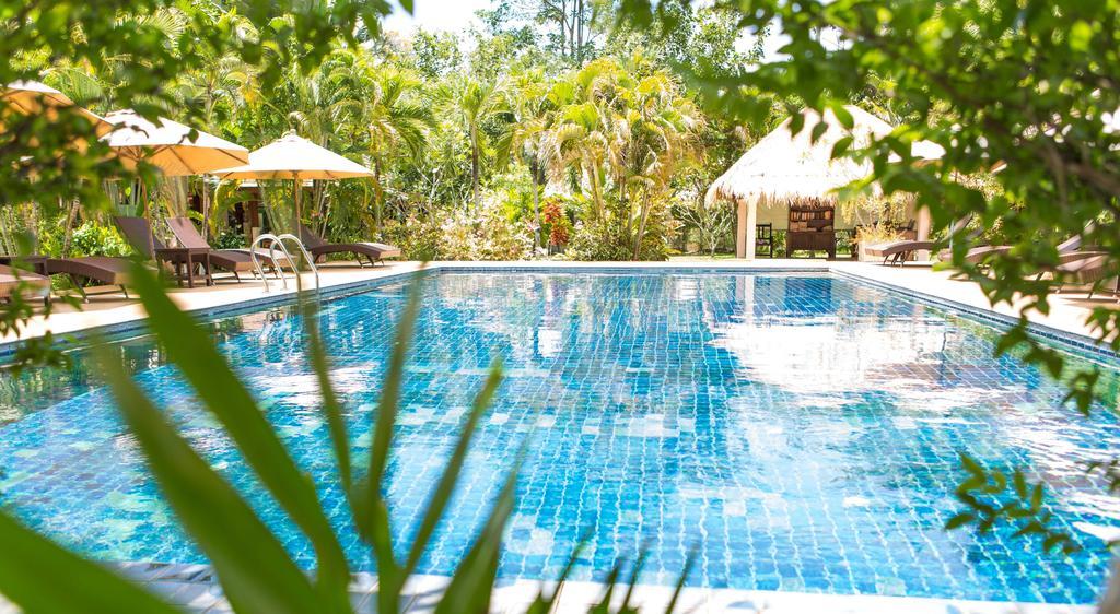 Easy Time Resort Laem Sai Beach Exterior photo