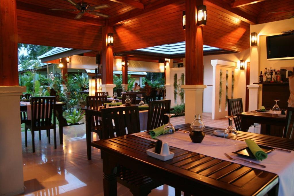 Easy Time Resort Laem Sai Beach Exterior photo