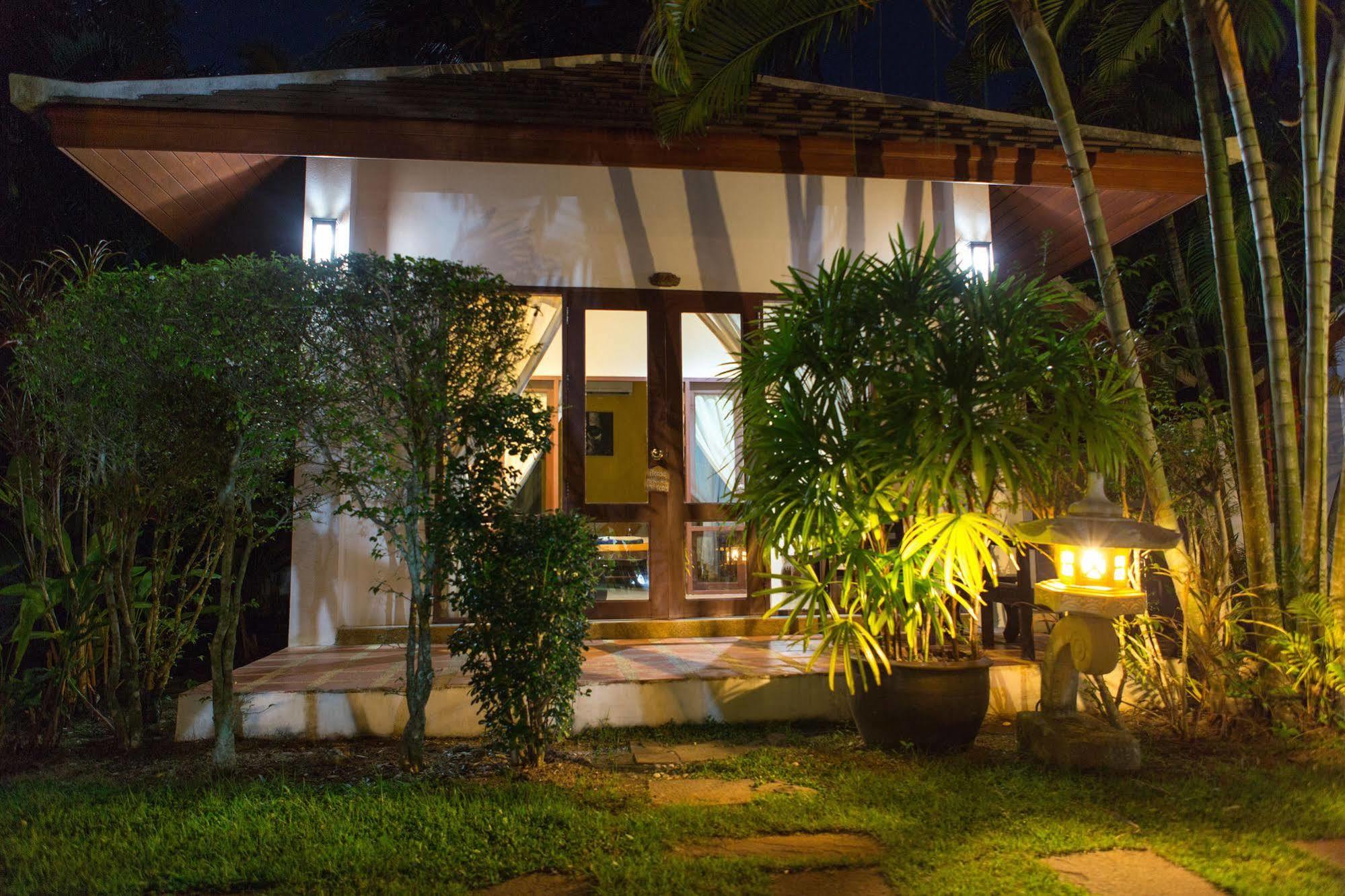 Easy Time Resort Laem Sai Beach Exterior photo